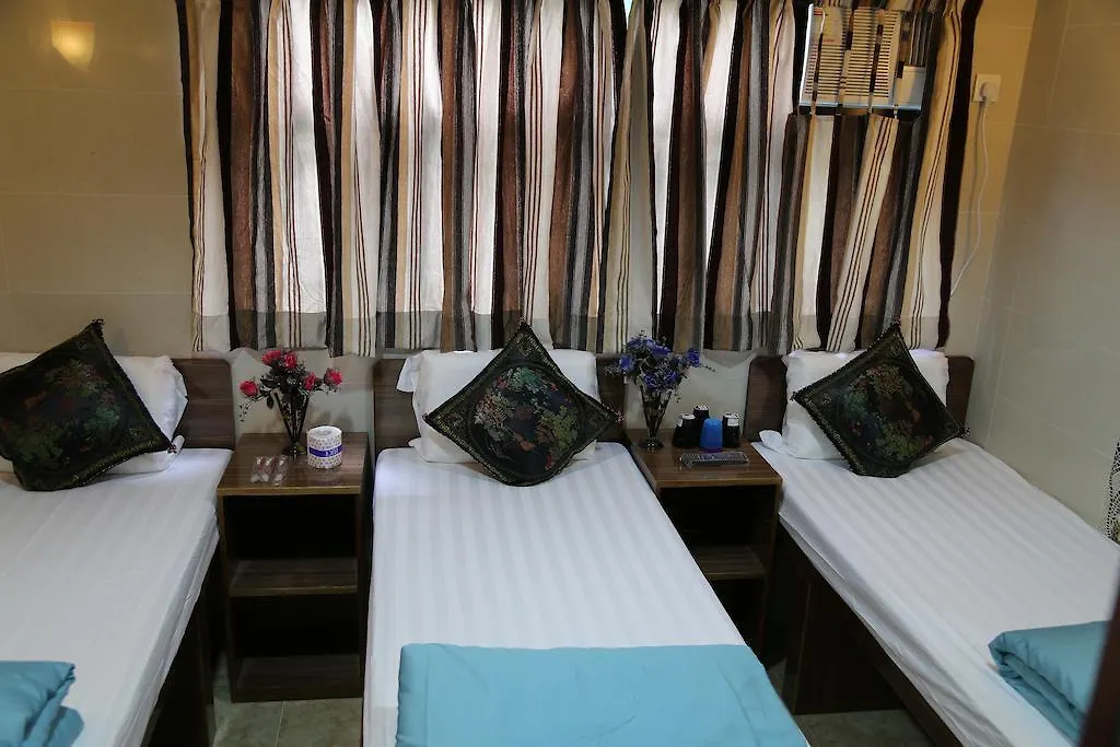 Russian Hostel Hong Kong