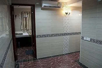 Russian Hostel Hong Kong Konukevi