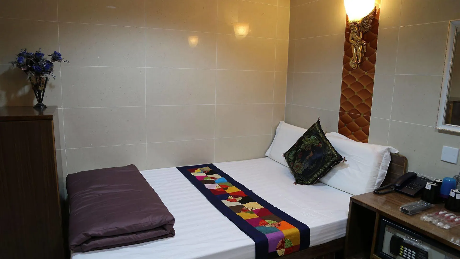 Russian Hostel Hong Kong Konukevi